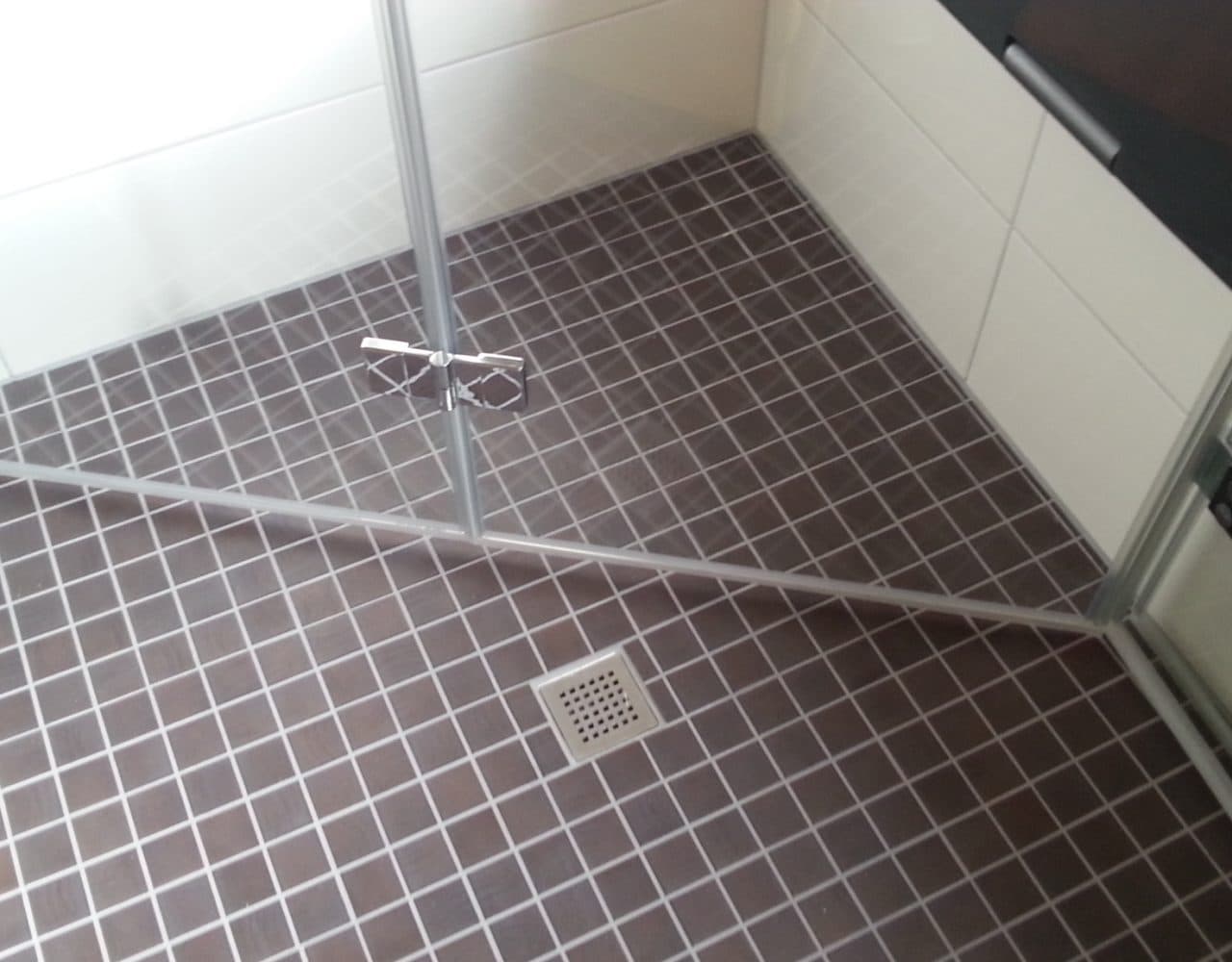 Ebenerdige barrierefreie Dusche – Fliesenleger Ingelheim Mainz Rheinhessen
